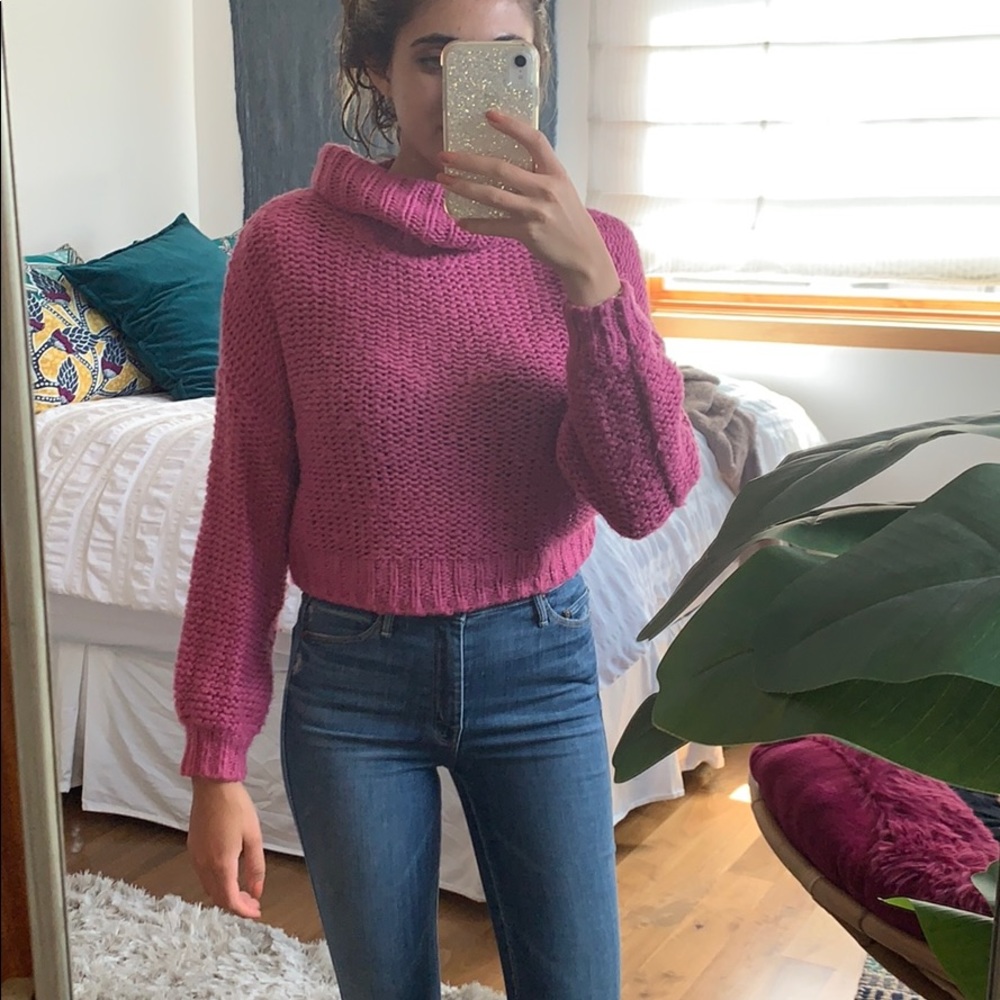 Billabong pink turtleneck sweater